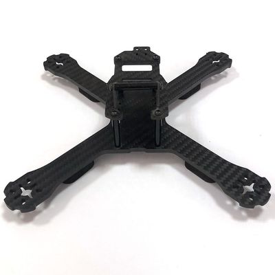 น้ําหนักเบา กระดาษแผ่นใยคาร์บอน ผนัง 1 มม. 2 มม. 10 มม. สําหรับ Drone UAV 48 X 96 4 X8